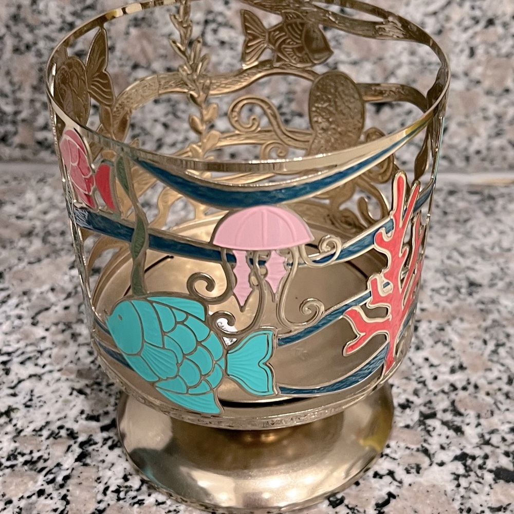 Bath and Body Candle Holder